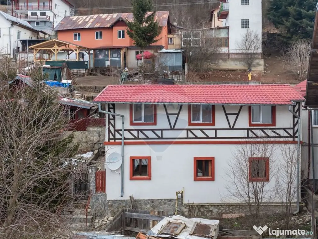 Comision 0%! Casă cu 6 camere de vânzare în Azuga 