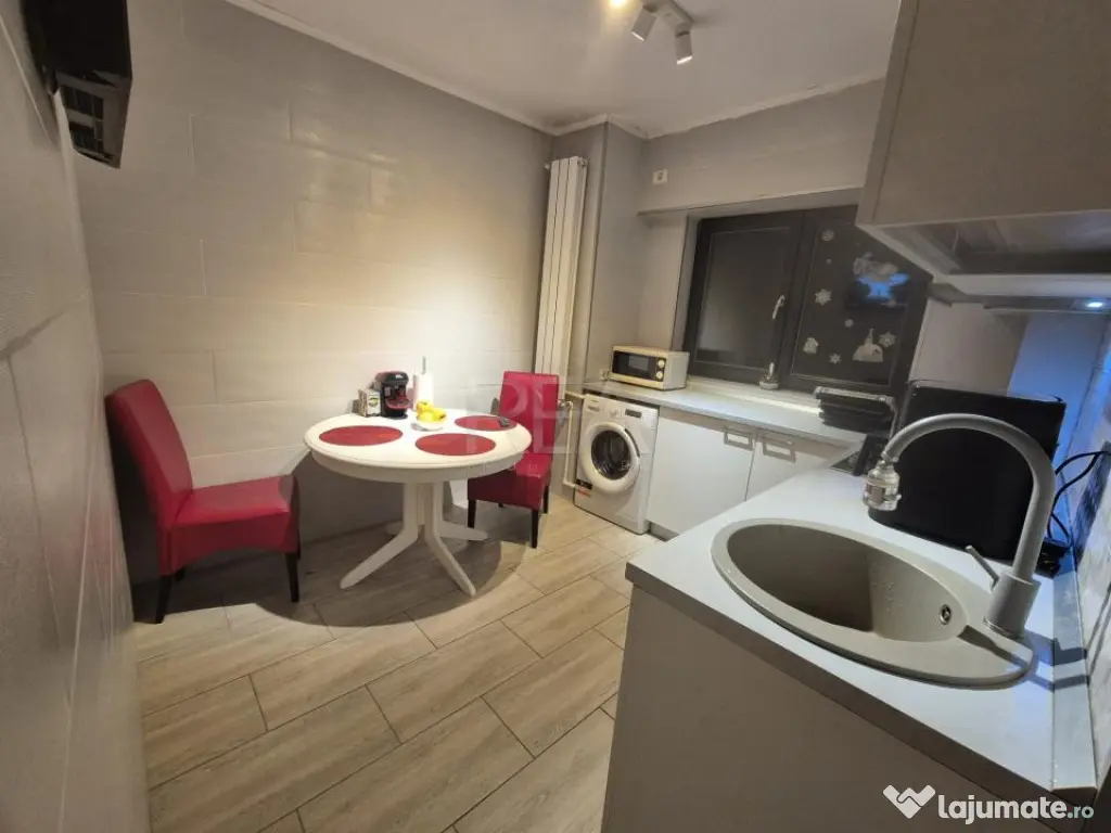 3 camere, 2/8, boxa, 83mp-13 Septembrie-Marriot 