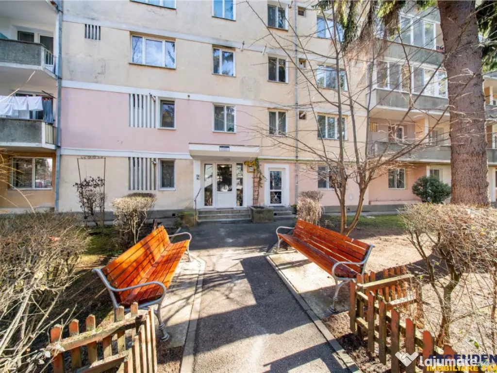 Apartament 2 camere, 49 mp, zona excelenta, aproape de centr 