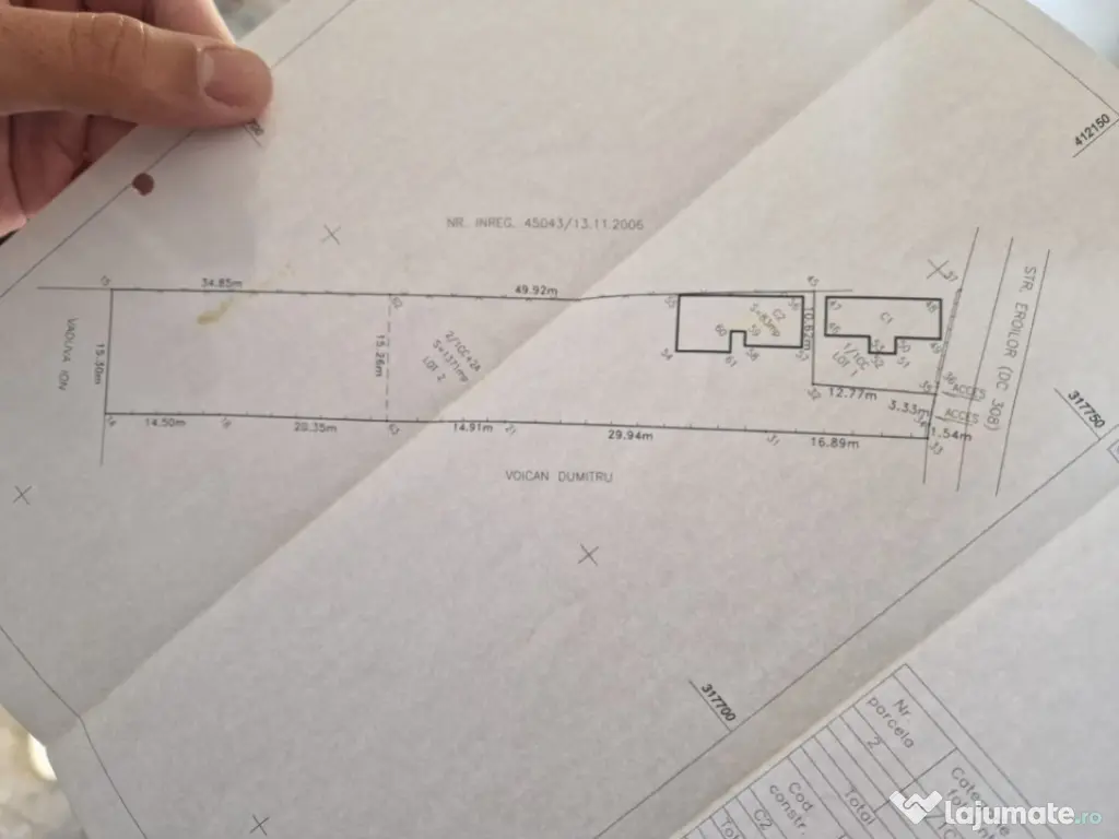 Teren 1528 mp cu casă de vânzare în centrul Gherceștiulu