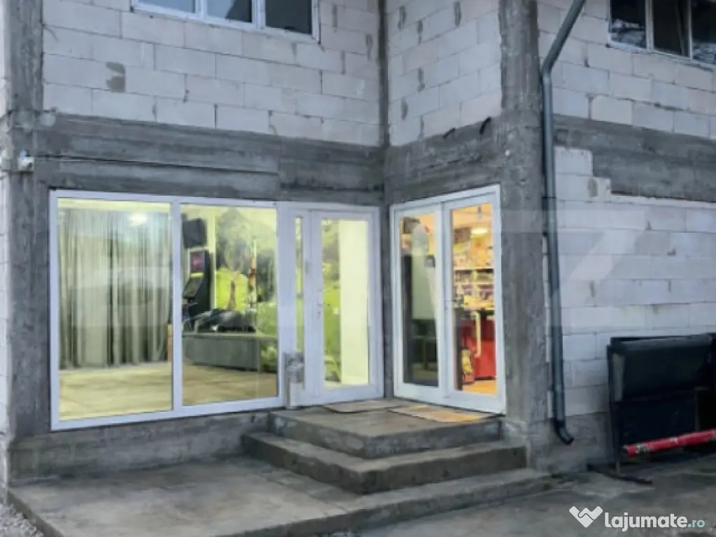 Spațiu comercial + teren, 163 mp utili, 983 mp, zona Exteri 