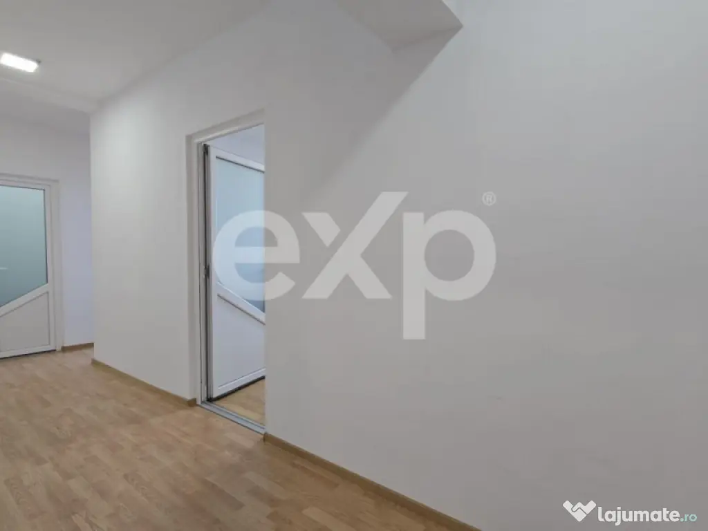 Spațiu comercial de închiriat, 60mp, Centrul civic- Toamne 