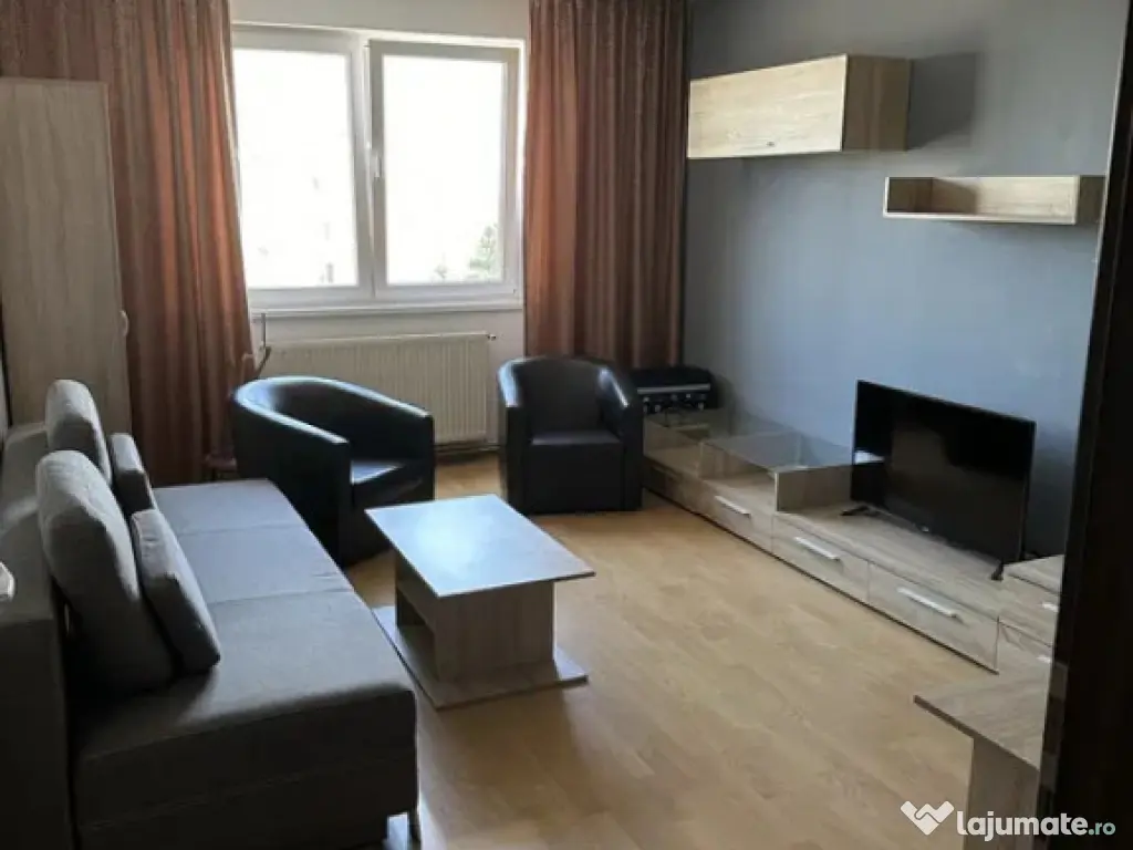 Apartament cu 3 camere 70 mp, etaj intermediar, situat pe Ca 