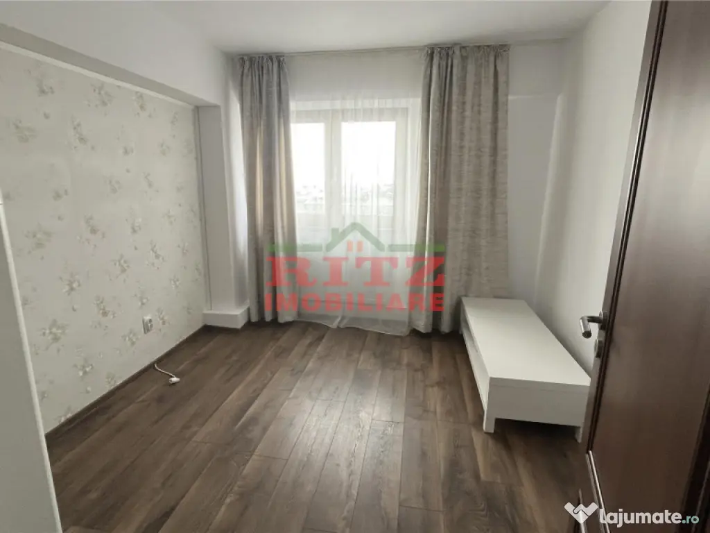 Ap. 3 cam. DE INCHIRIAT, mob. si utilat, zona bd. A.I.Cuza!