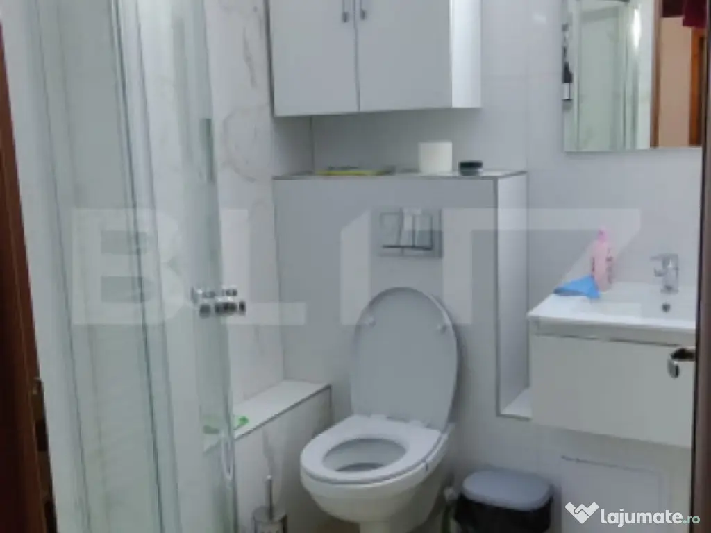 Apartament 4 camere, 80 mp, decomandat, etaj intermediar, Ma