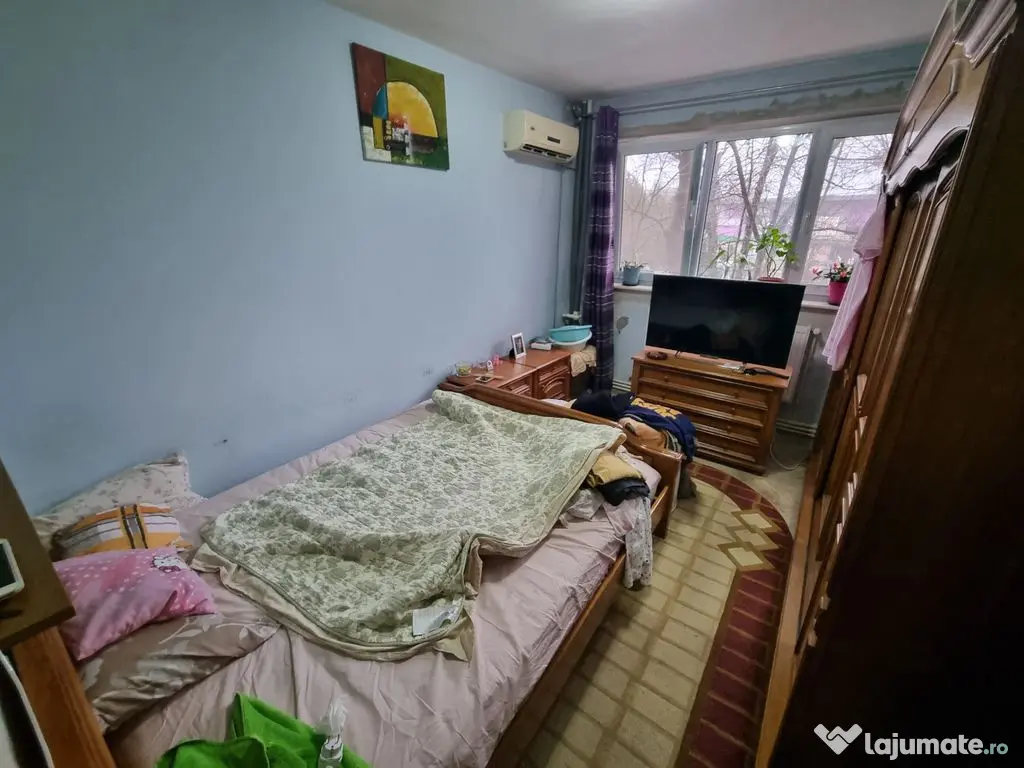 Apartament 3 camere zona Abator