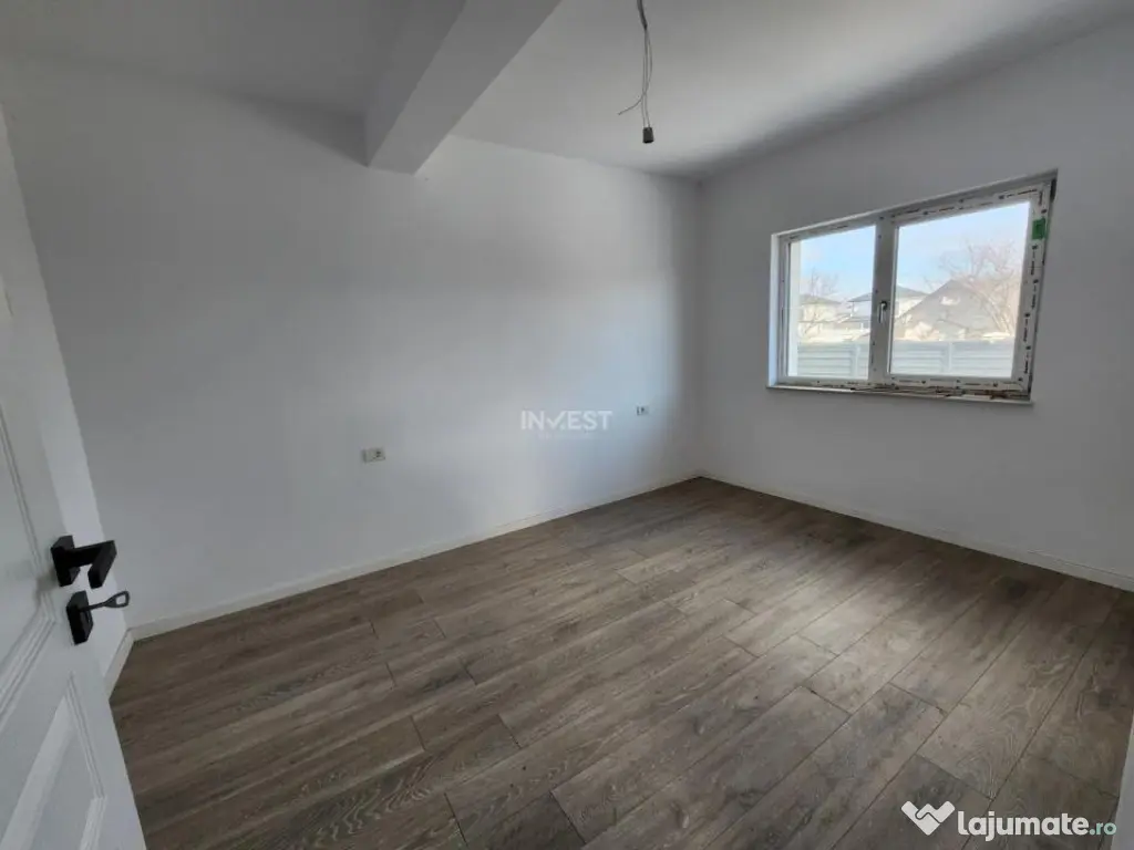 Casa individuala , 4 camere , 2 bai , zona MIROSLAVA-VALEA U