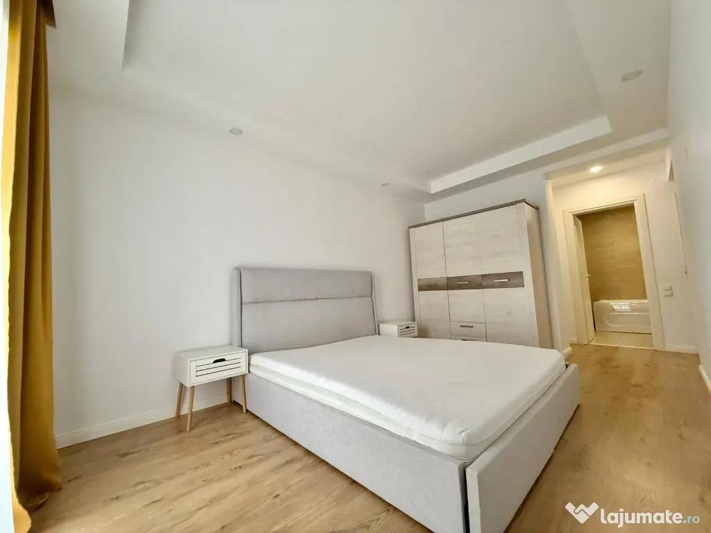 COSMOPOLIS - Aparatament 3 camere mobilat si utilat, vedere piscina 