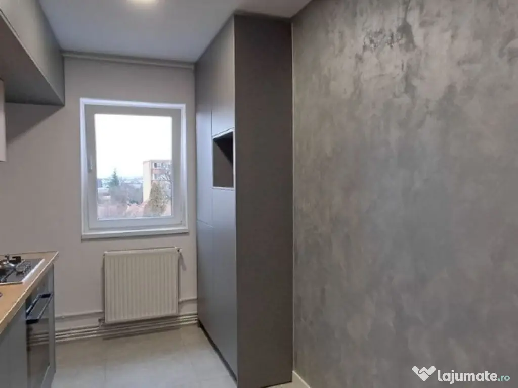 Apartament 2 camere, decomandat - zona Bartolomeu 