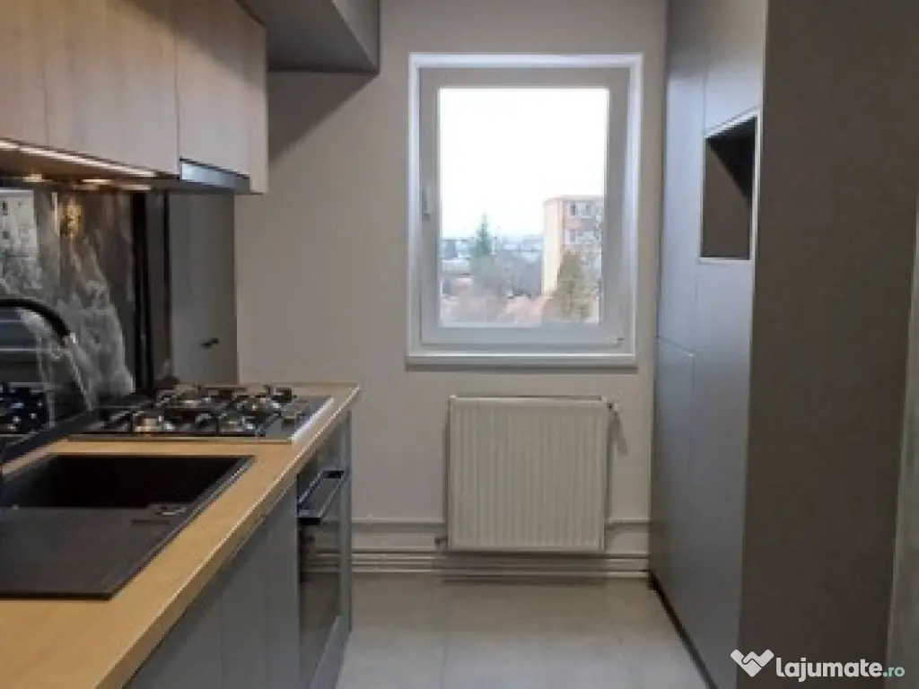 Apartament 2 camere, decomandat - zona Bartolomeu 