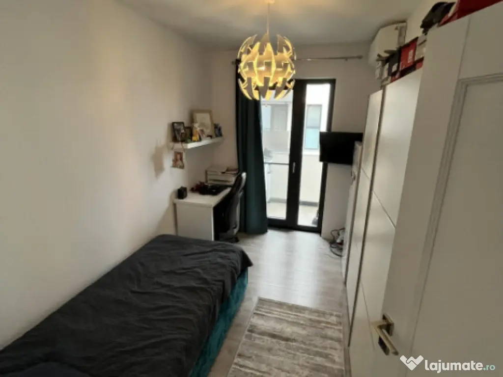 Apartament 3 camere, 82 mp utili, zona Albert