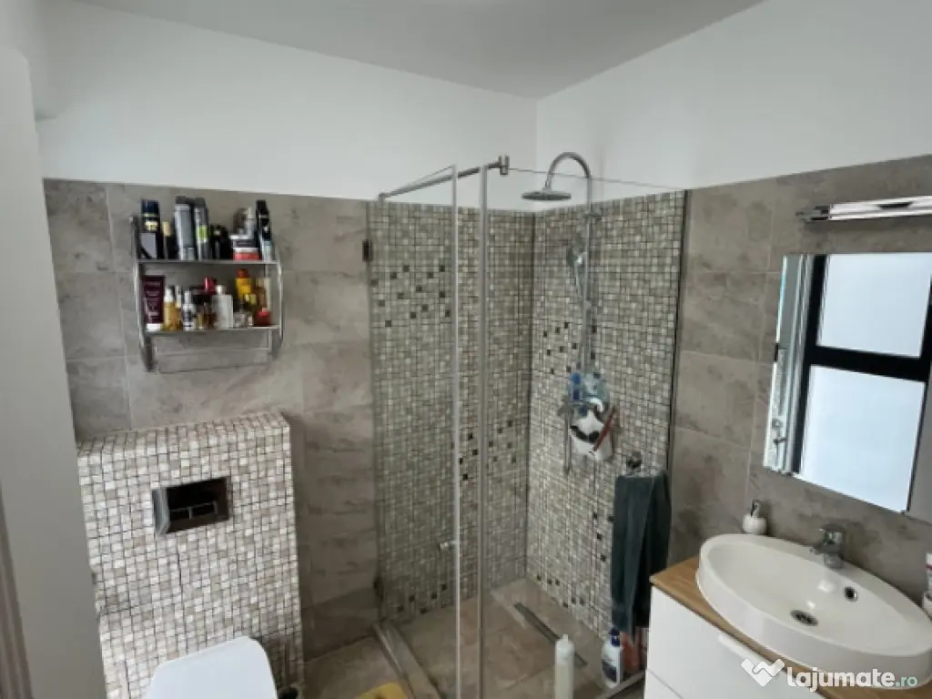 Apartament 3 camere, 82 mp utili, zona Albert