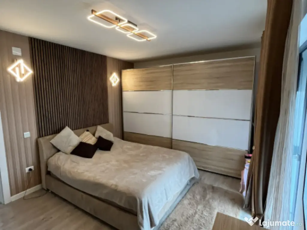 Apartament 3 camere, 82 mp utili, zona Albert