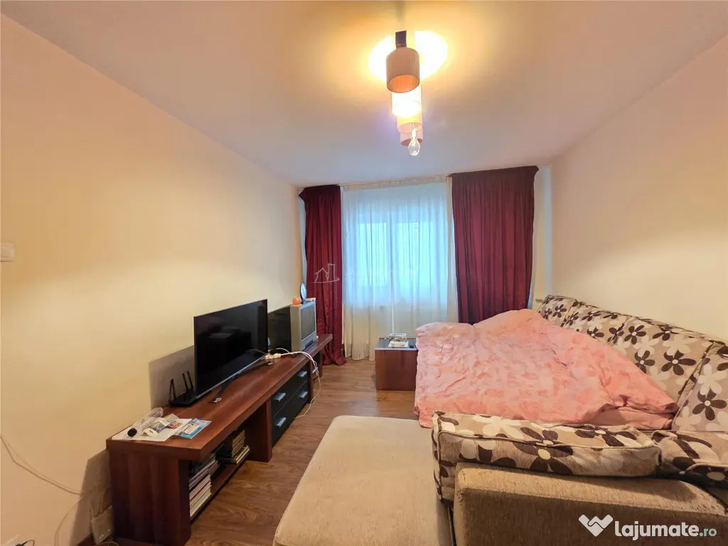 4 camere - centrala termica - parcare - Crangasi