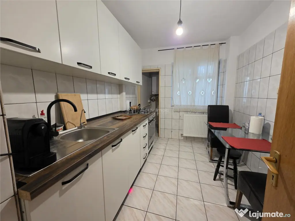 4 camere - centrala termica - parcare - Crangasi