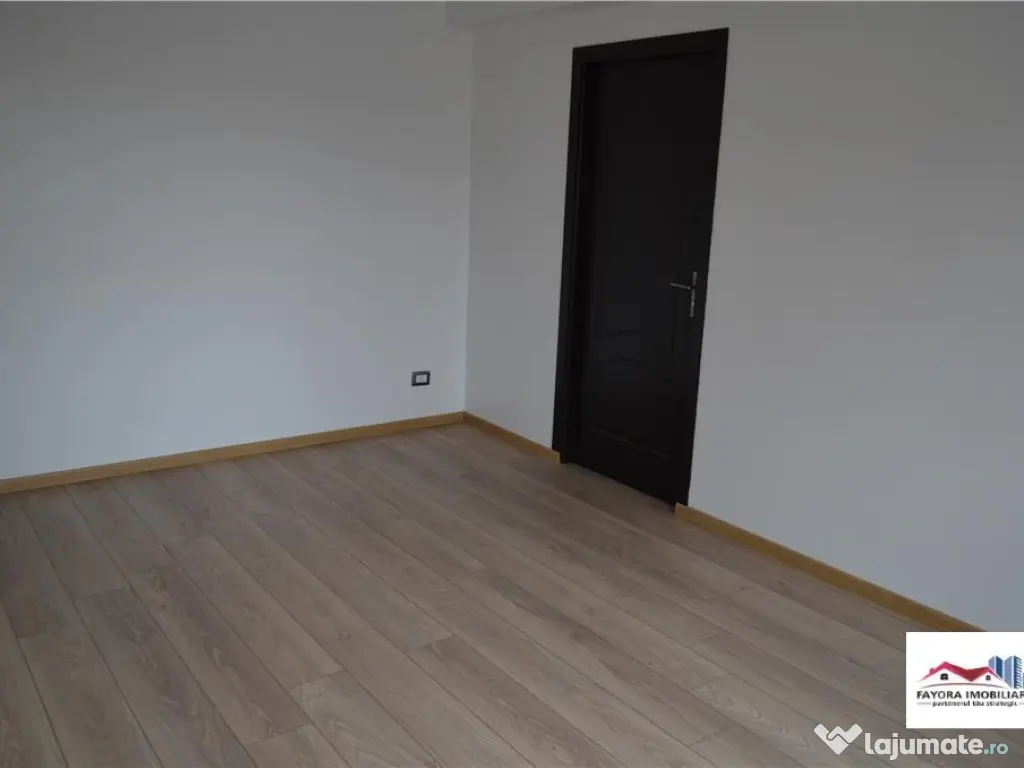 Spatiu Comercial 2 Camere de Inchiriat Zona Ultracentrala 