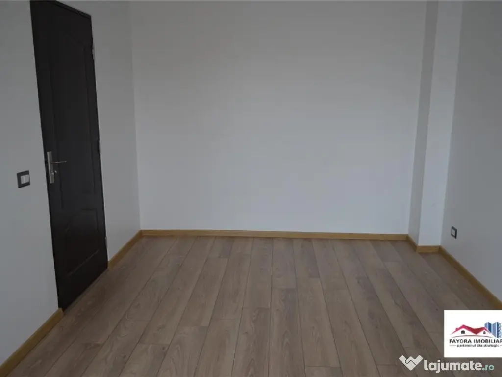 Spatiu Comercial 2 Camere de Inchiriat Zona Ultracentrala 