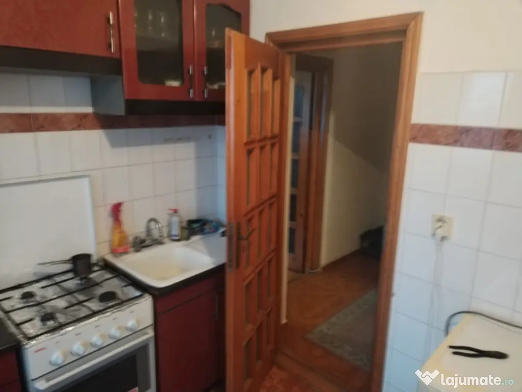 - Apartament 1 camera decomandat, ansamblul Dorobantilor. 