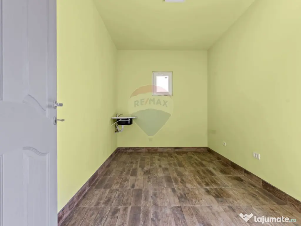 Casă noua 246 mpc cu teren 1363 mp de vânzare Sannicola... 