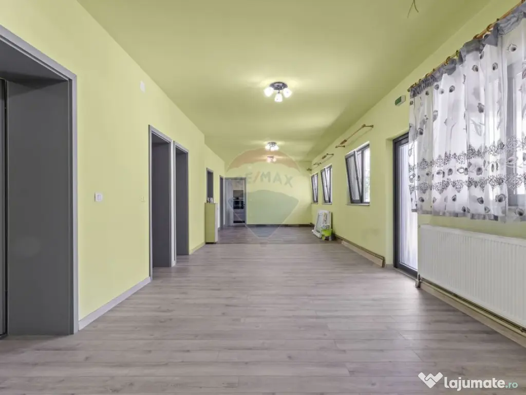 Casă noua 246 mpc cu teren 1363 mp de vânzare Sannicola... 