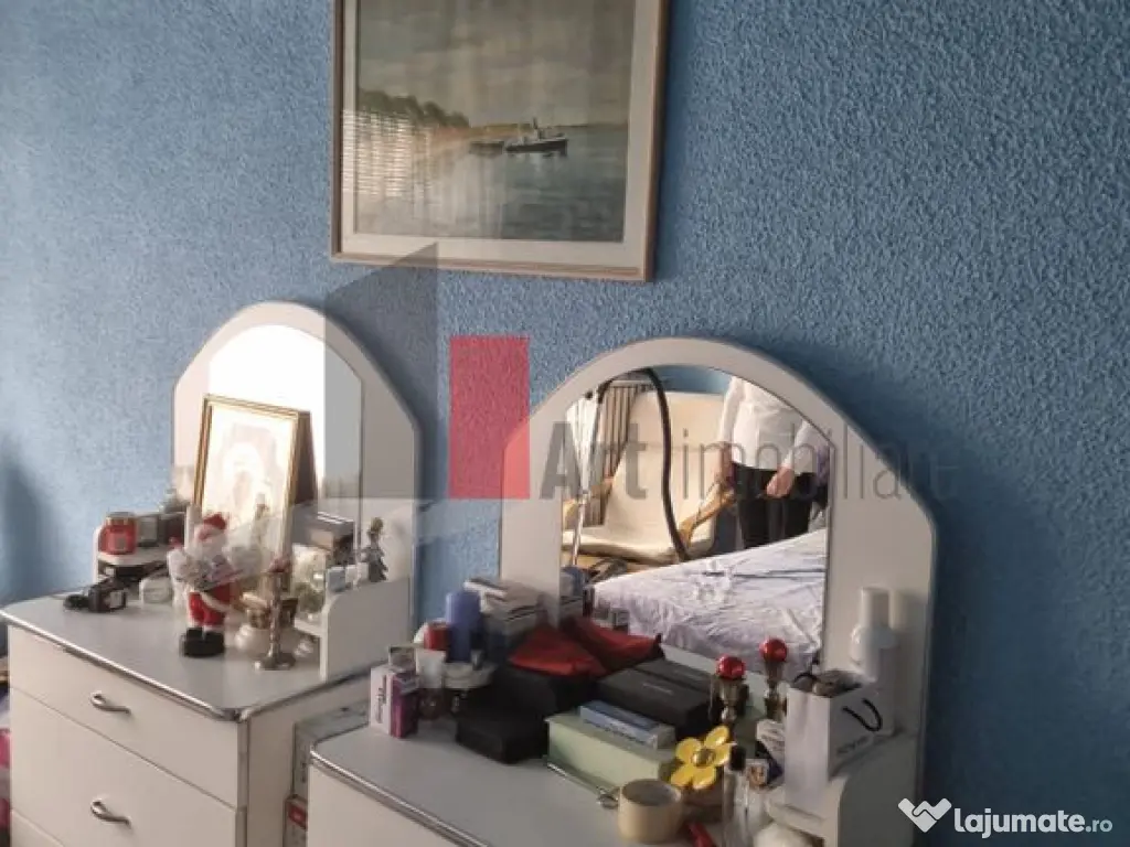 APARTAMENT 3 CAMERE -PIATA ROMANA 