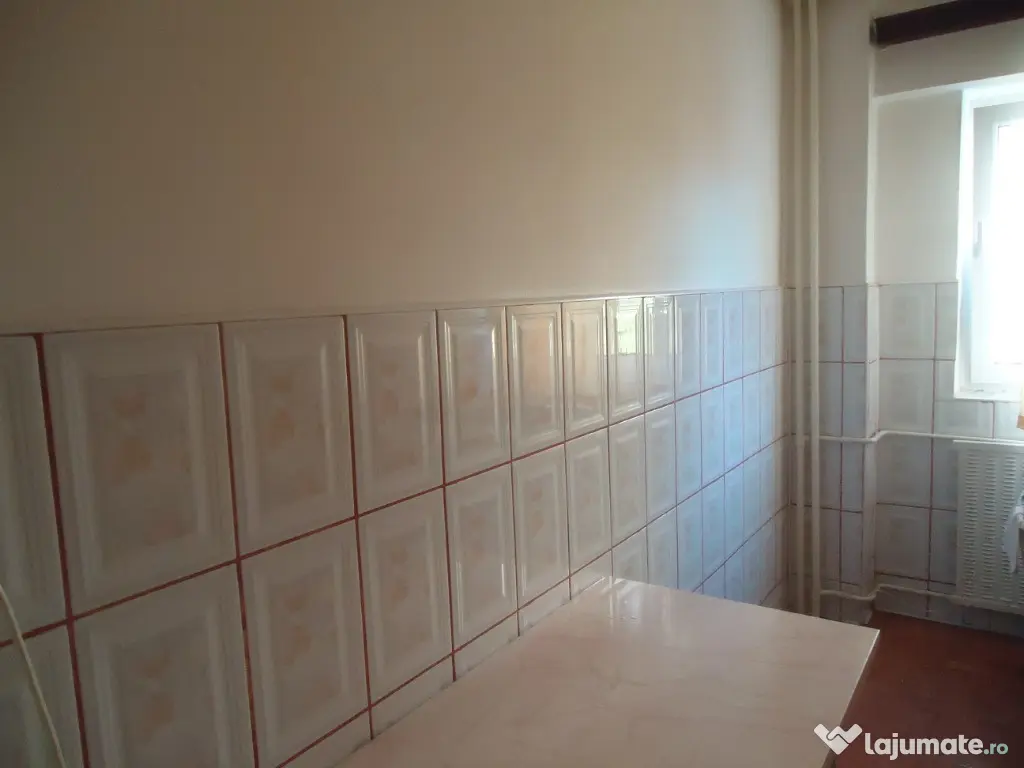 Proprietar vand garsoniera Piata Victoriei 