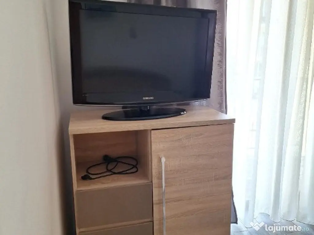 Inchiriez apartament 2 camere langa Grand Hotel Italia (Buna Ziua) 