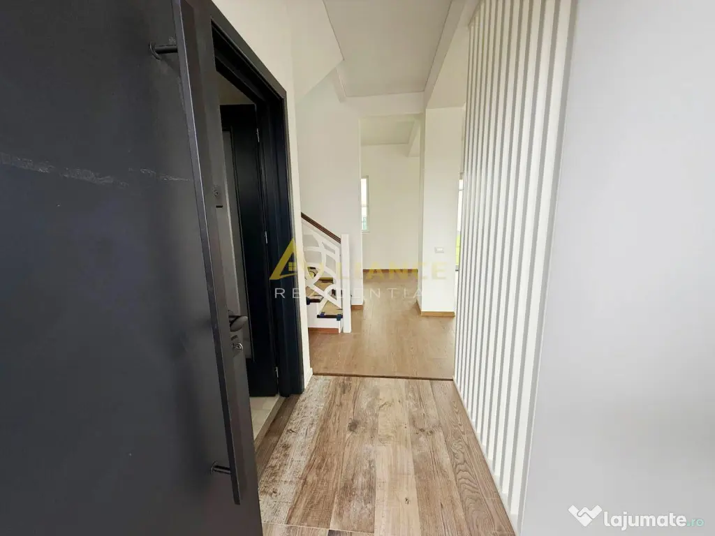 Vila cu 4 camere #238;n ansamblu rezidential - Comuna Berce