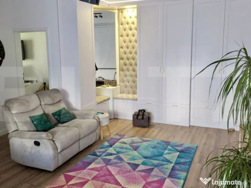 Apartament cu 3 camere, 77 mp, la parter inalt, cu gradina,