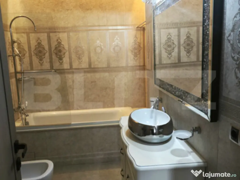 Apartament 3 camere LUX centru Pitesti