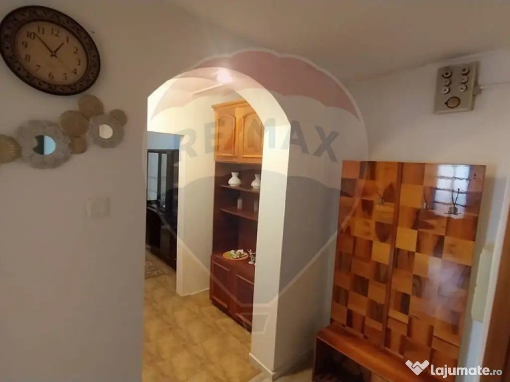 Apartament cu 3 camere decomandate în Lapus-Decebal 