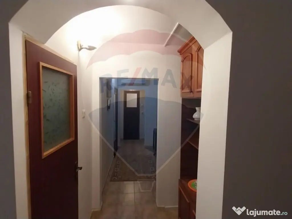 Apartament cu 3 camere decomandate în Lapus-Decebal 