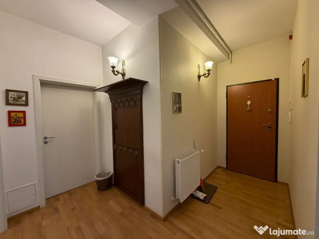 2 camere, Arcul de Triumf / Herăstrău, bloc 2006 