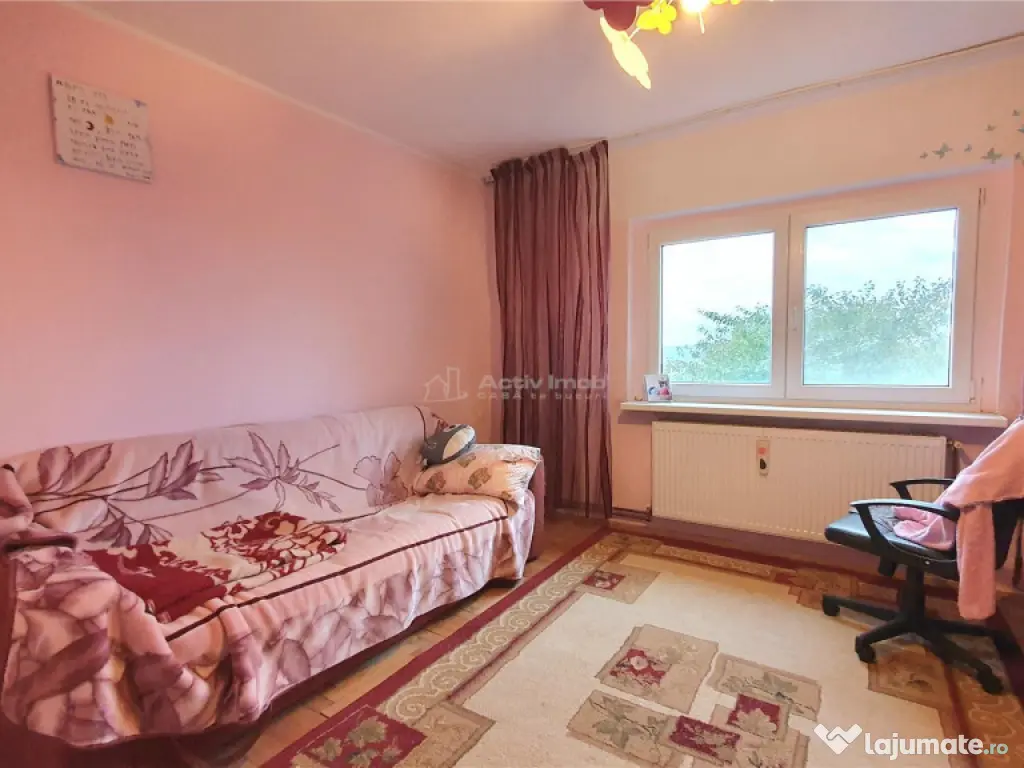 Apartament generos - 3 camere - 87 mp - etaj 2 - Obcini 