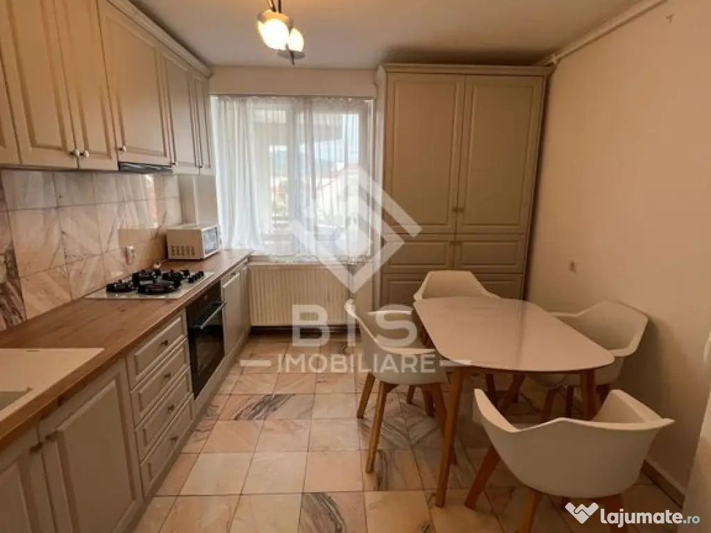 Apartament 3 camere de inchiriat - zona COROANA DE AUR