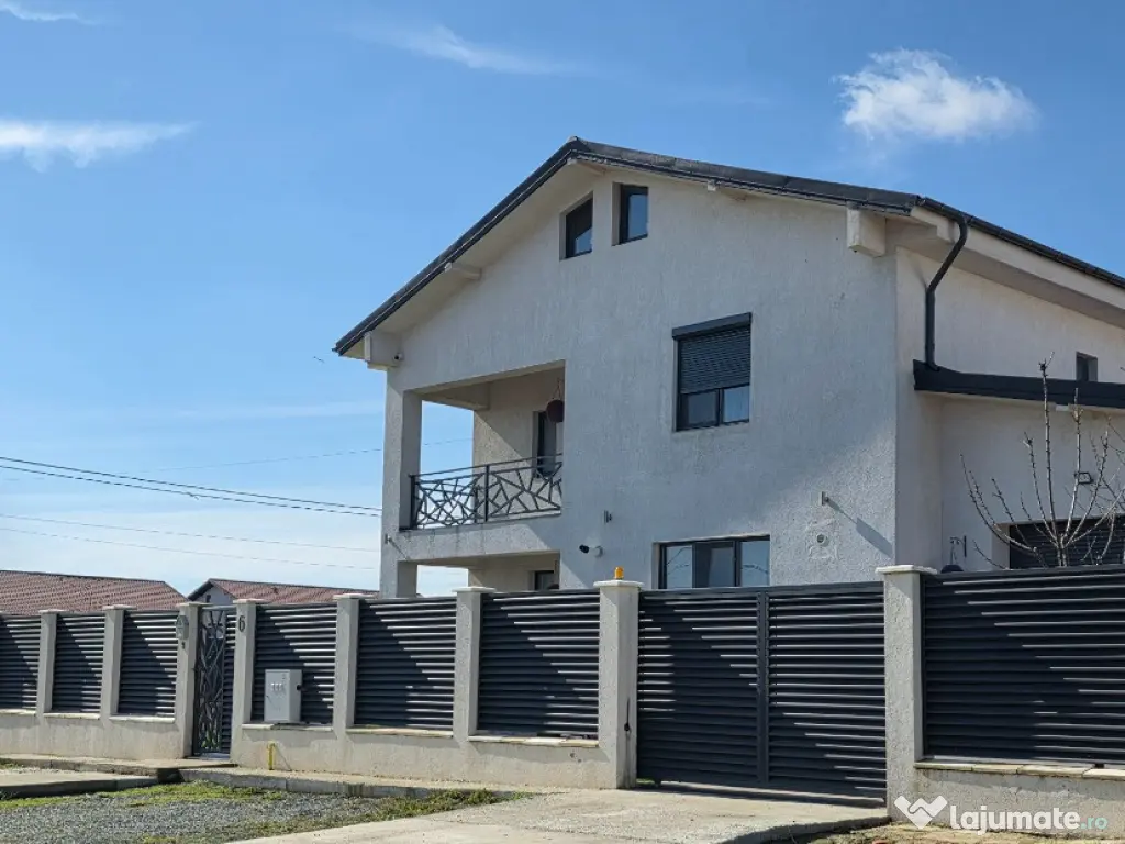 Casă P+1 de vânzare Mangalia 