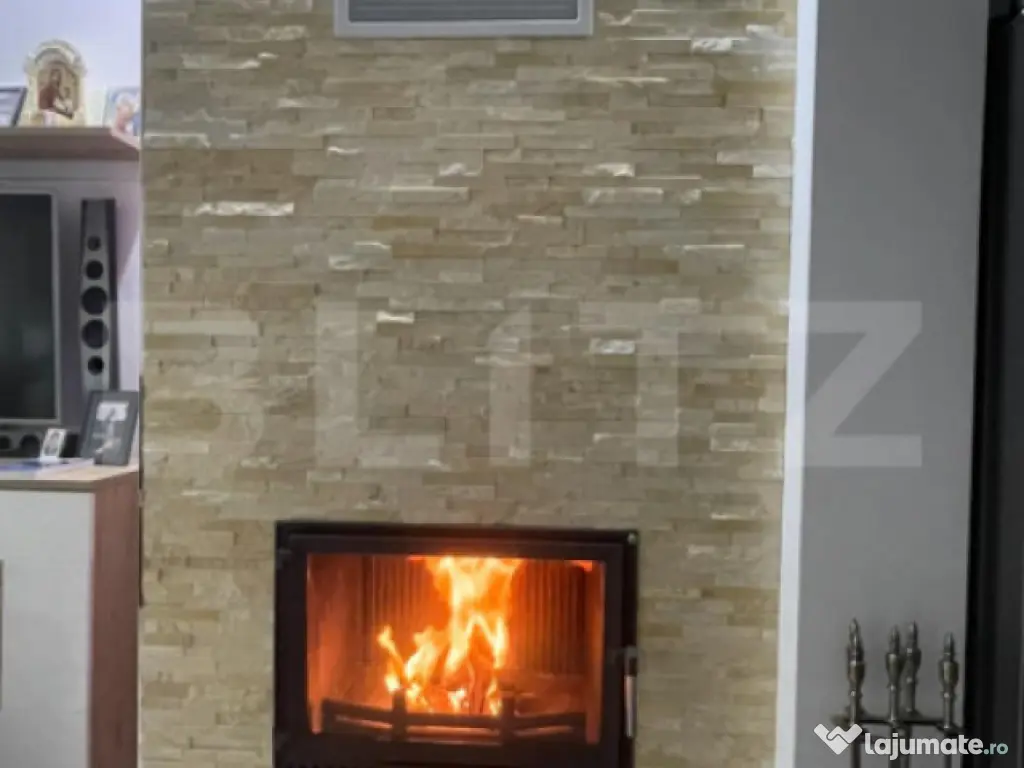 Casa cu 4 camere cartier Izvor Tarlungeni 2 locuri parcare