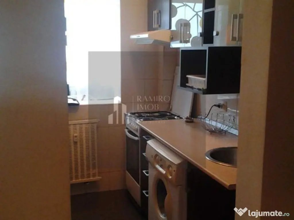 Garsoniera 34 mp zona Titan 