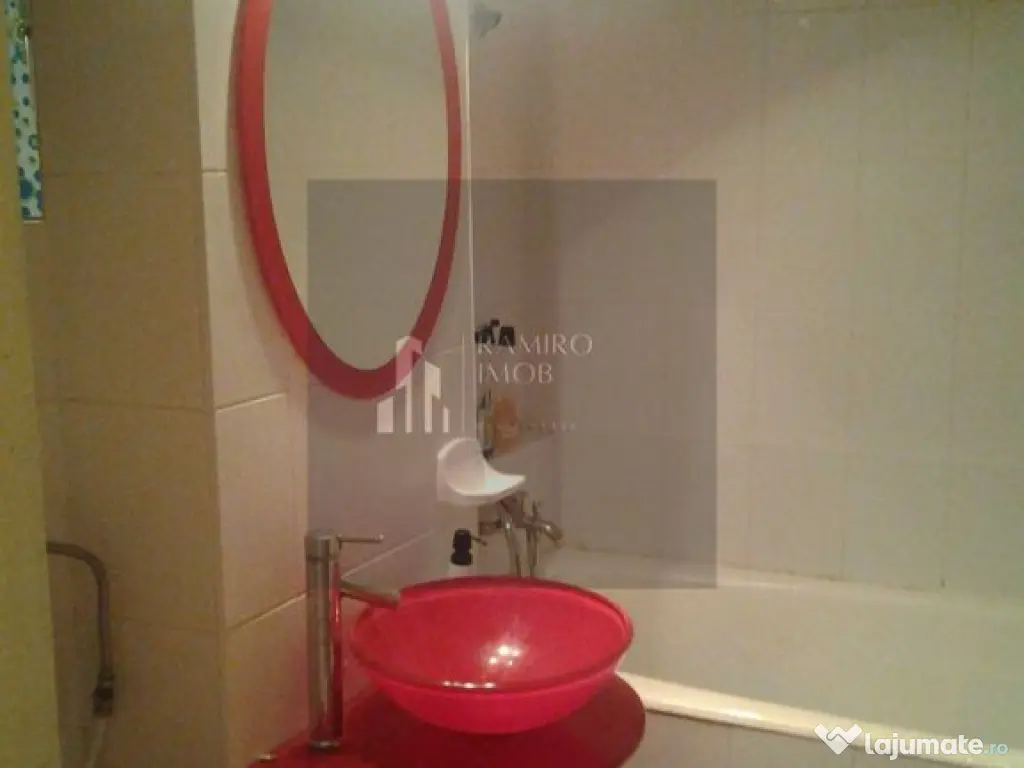 Garsoniera 34 mp zona Titan 