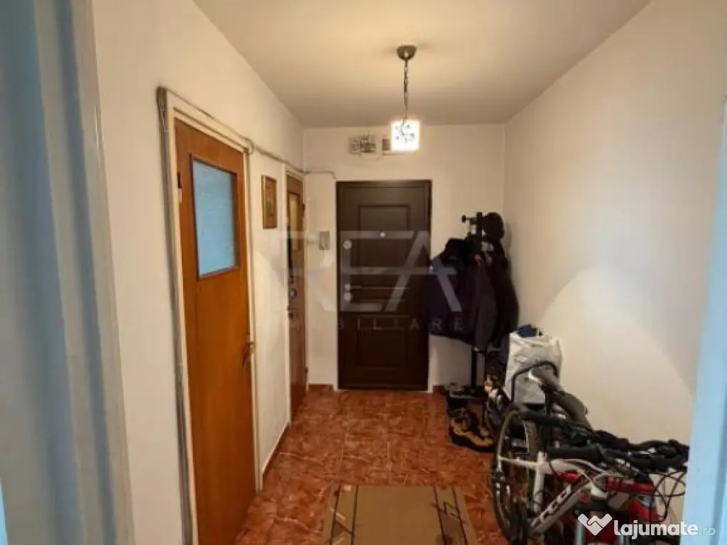 3 camere Titan, parcare, et. 2, an 1974, metrou, 62 mp 