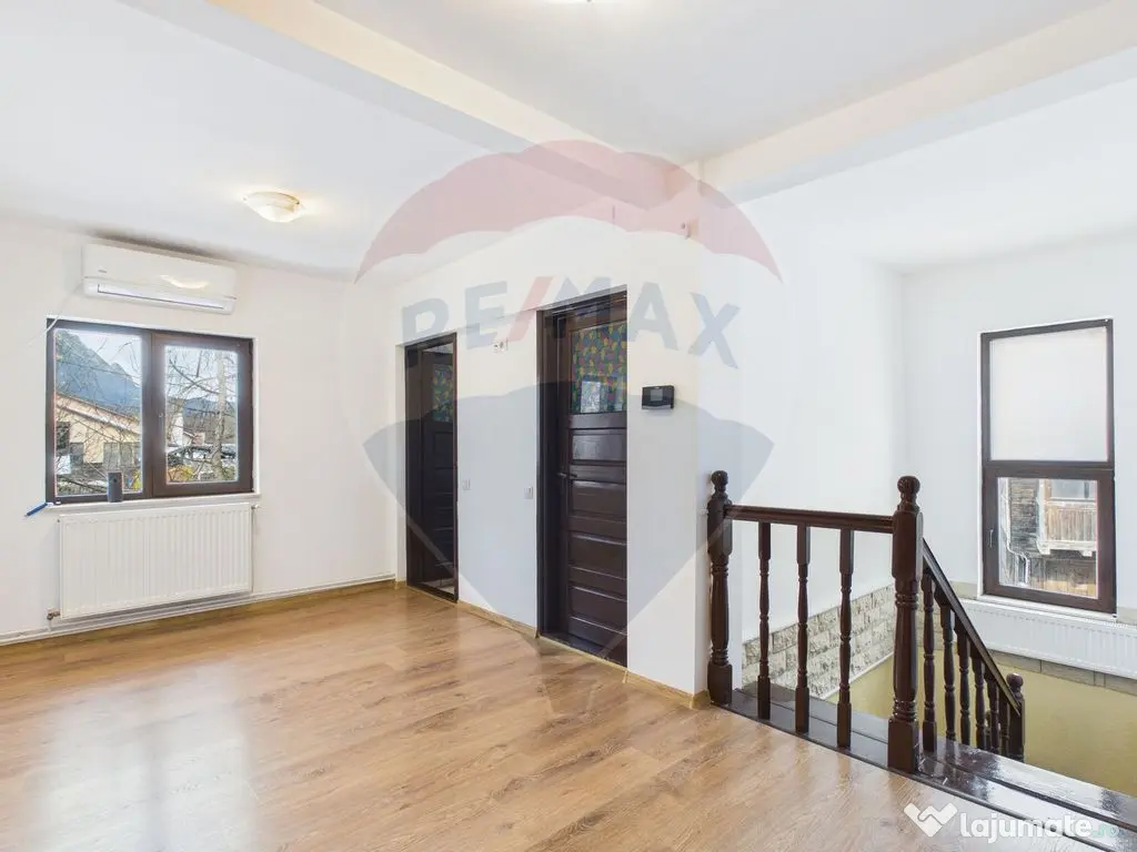 Vilă cu Hammam, garaj și sistem fotovoltaic – Sinaia,... 