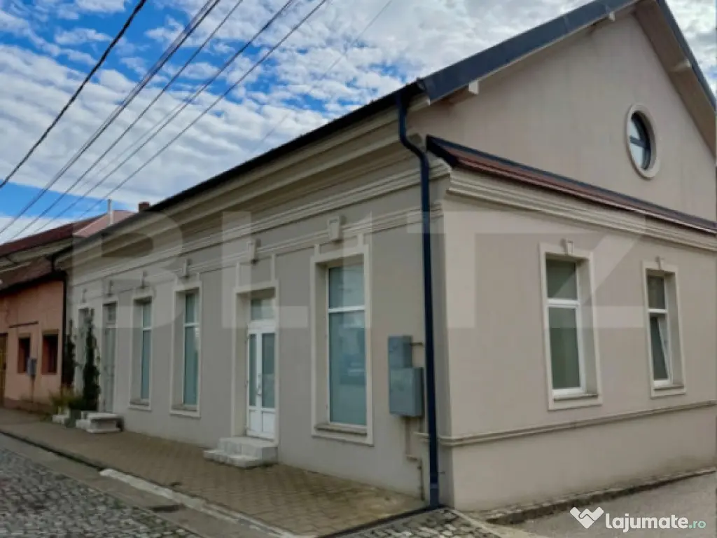 Spatiu pentru birouri/cabinet medical, 200 mp - Simleu Silva 