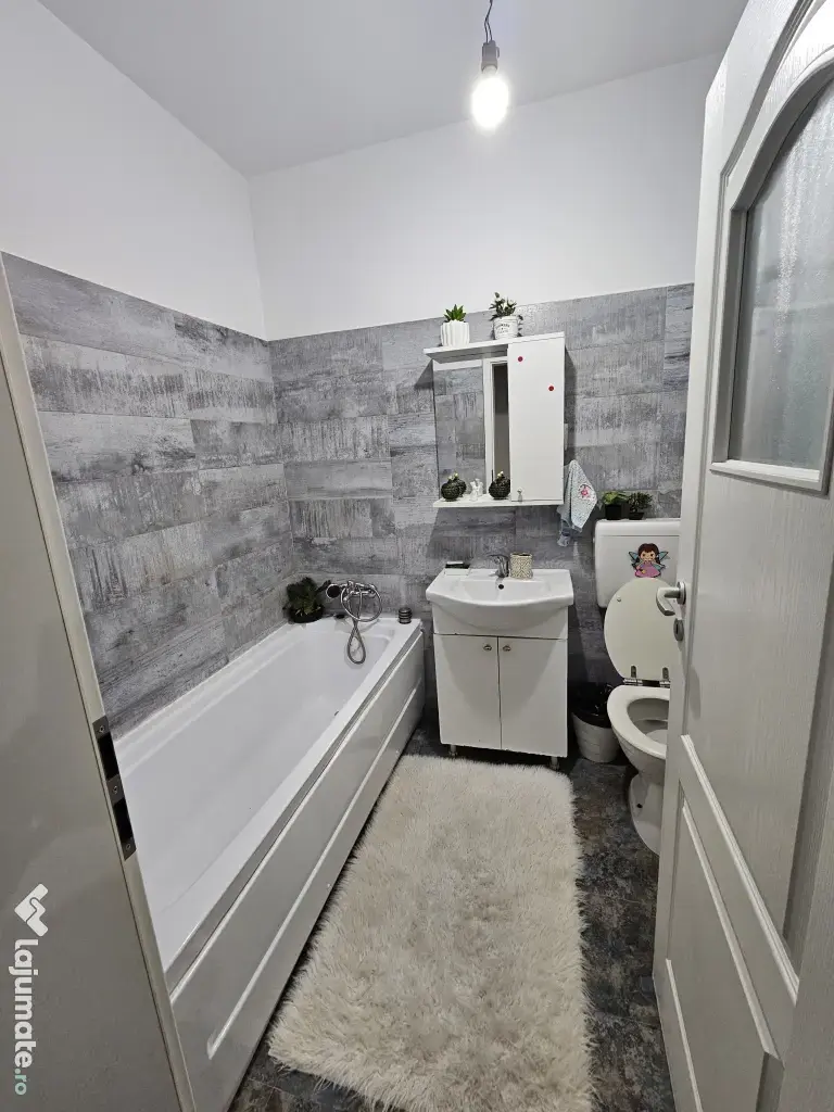 Apartament 3 camere 107 m2, Cartierul Latin, Bragadiru 