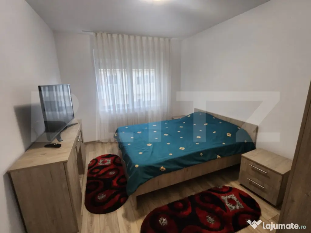 Apartament 2 camere, etaj 3, zona Cetate