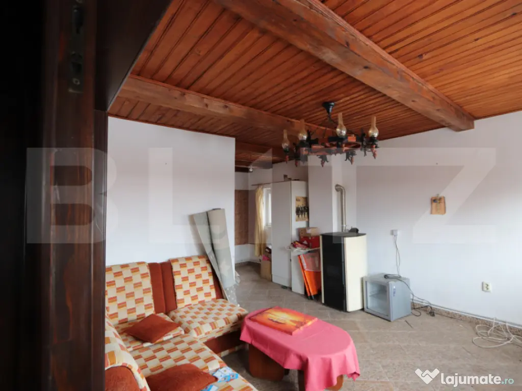 Casă individuală cu teren generos | Pătroia Deal, Acces r 