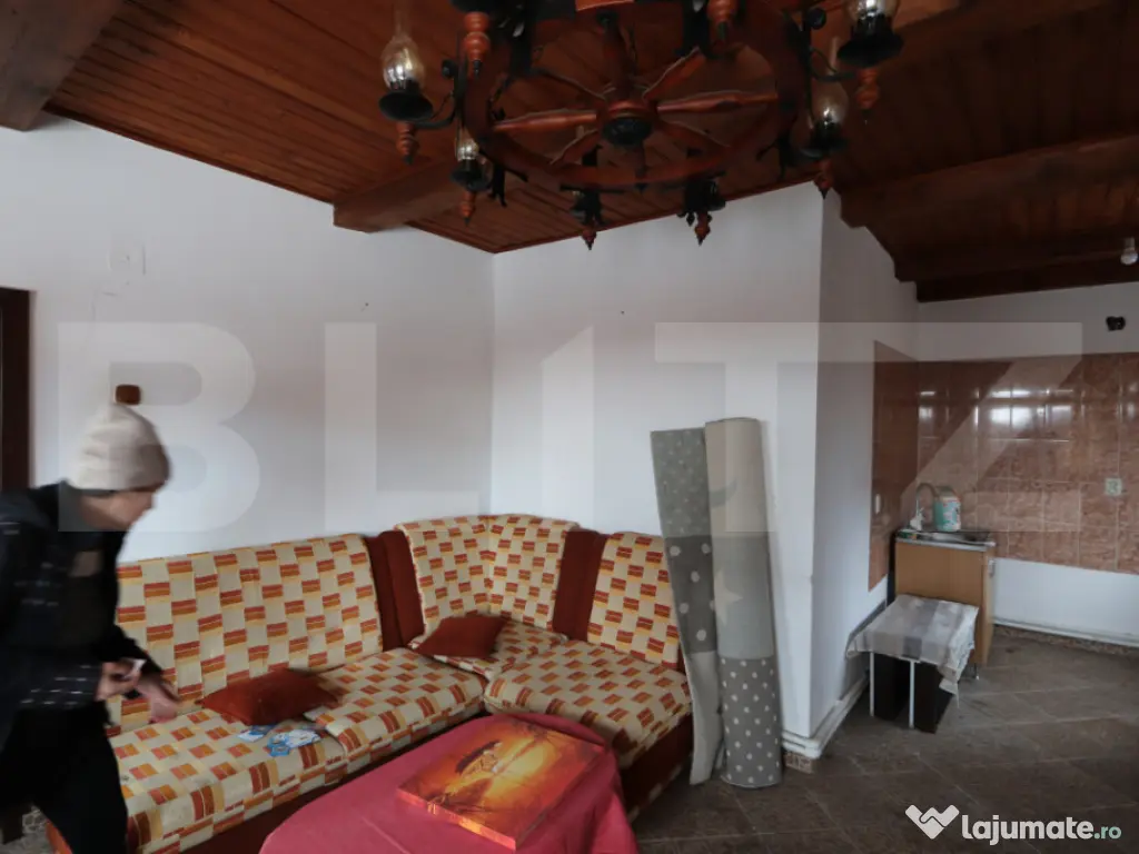 Casă individuală cu teren generos | Pătroia Deal, Acces r 