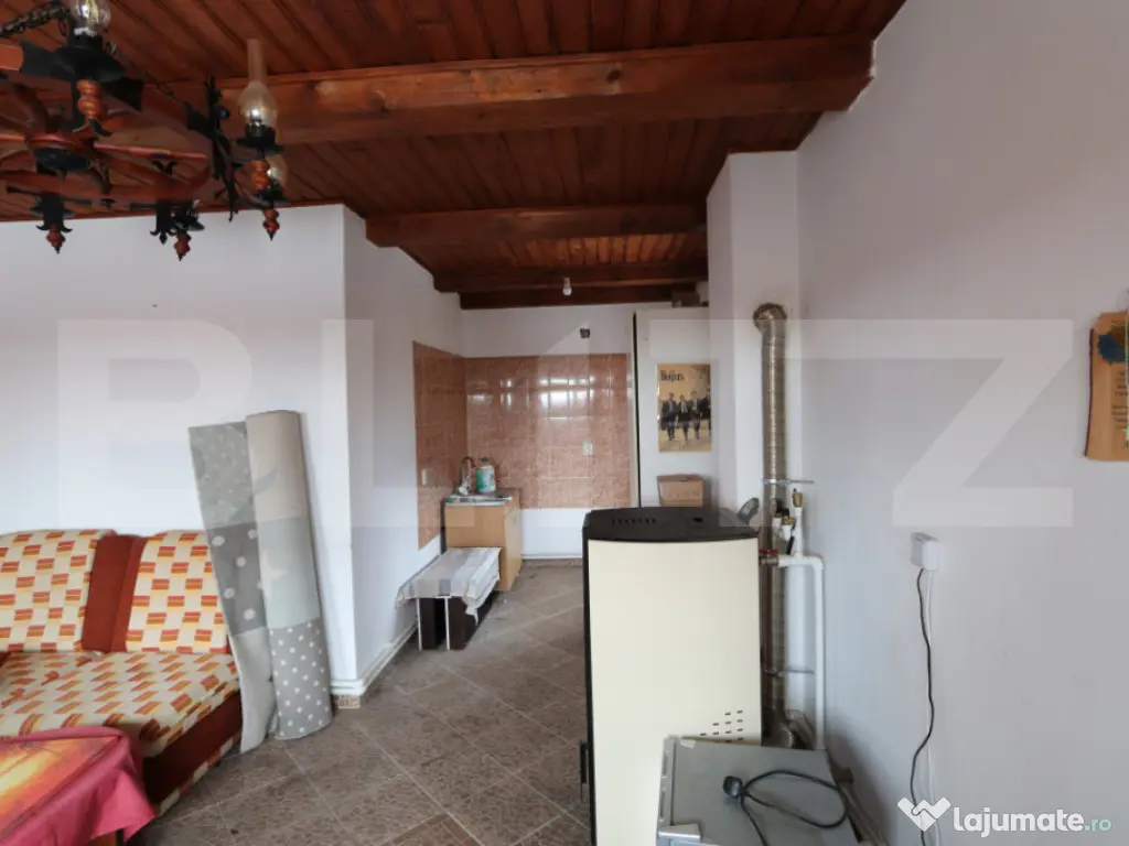 Casă individuală cu teren generos | Pătroia Deal, Acces r 