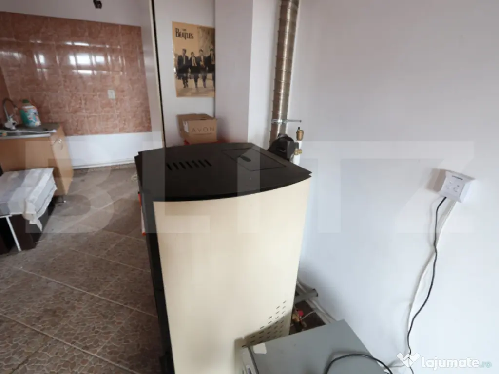 Casă individuală cu teren generos | Pătroia Deal, Acces r 