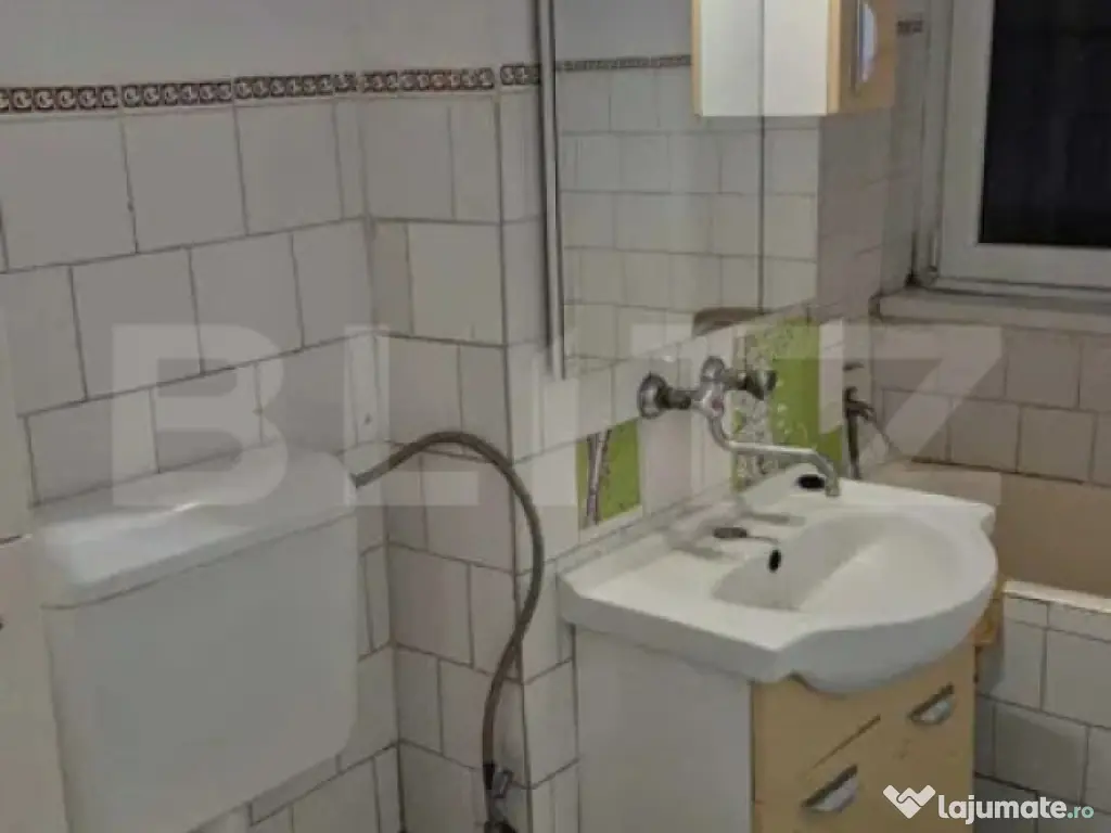 Apartament cu 2 camere, etaj intermediar, zona Centrala 