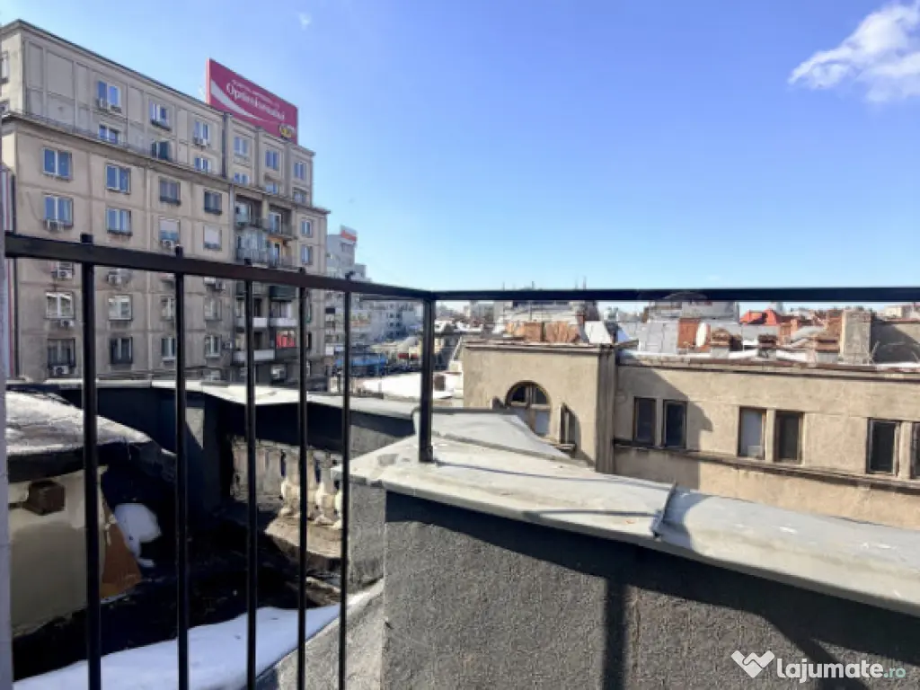 Spatiu pretabul birouri, Salon, Studio in Mansarda Piata Ro 